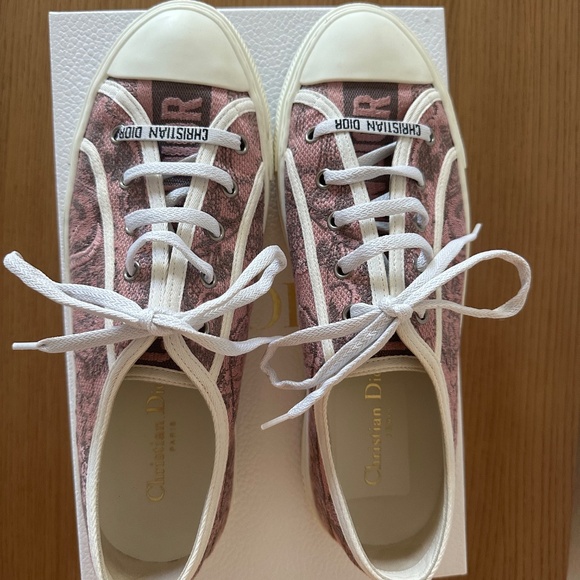 Dior Walk"N'Dior Sneakers - Picture 4 of 9